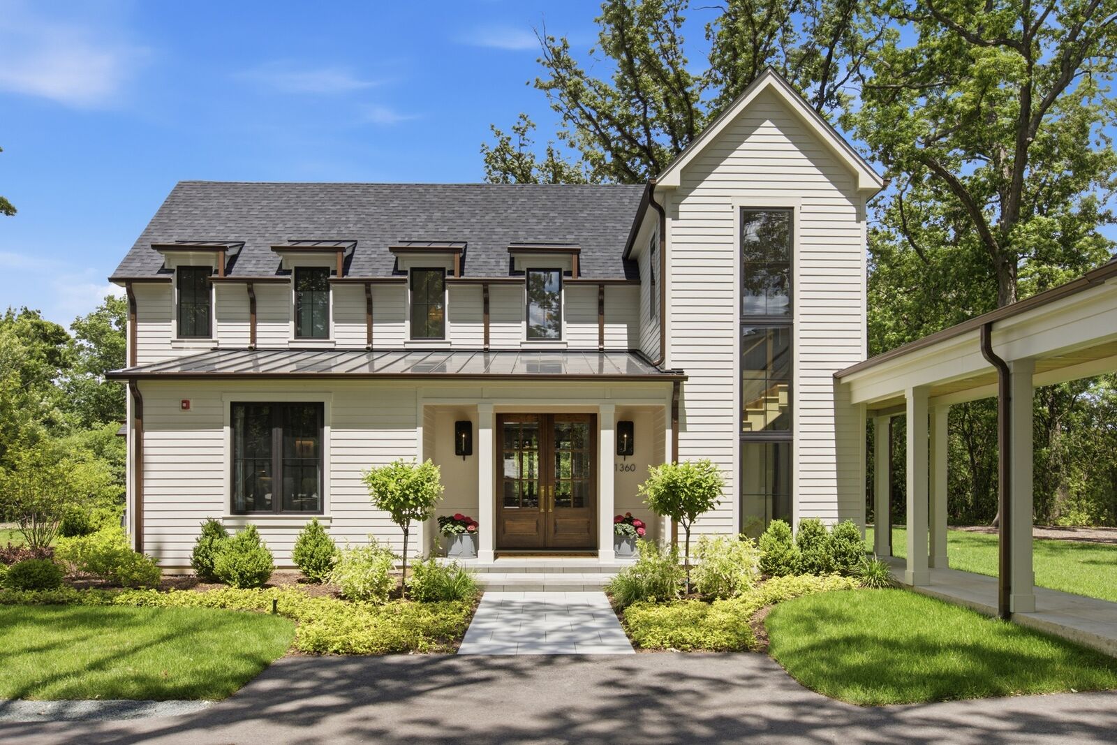 Property Photo: 1360 W Everett Road IL 60045