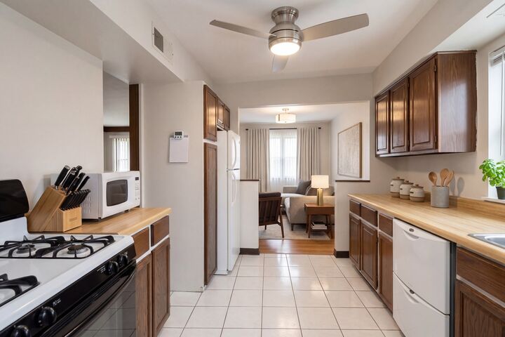 Property Photo: 124 Westward Ho Drive IL 60164