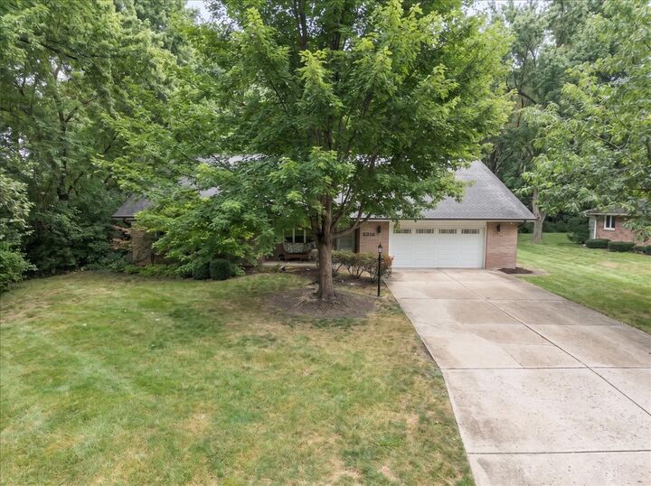 Property Photo:  3318 Caroline Drive  IL 60435 