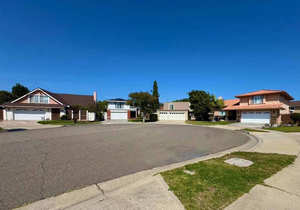 Property Photo: 13545 Caravel Place CA 90703