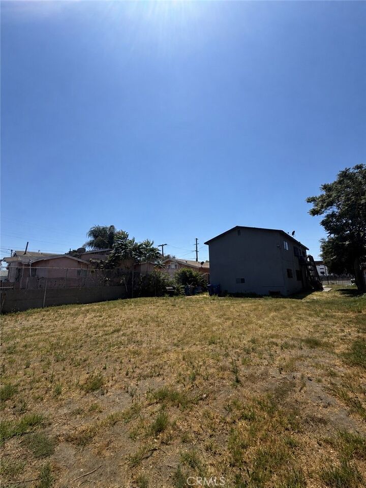 Property Photo: 10974 Willowbrook Avenue CA 90059