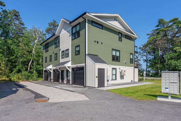 Property Photo:  26 Salt Point Drive 25  ME 04064 