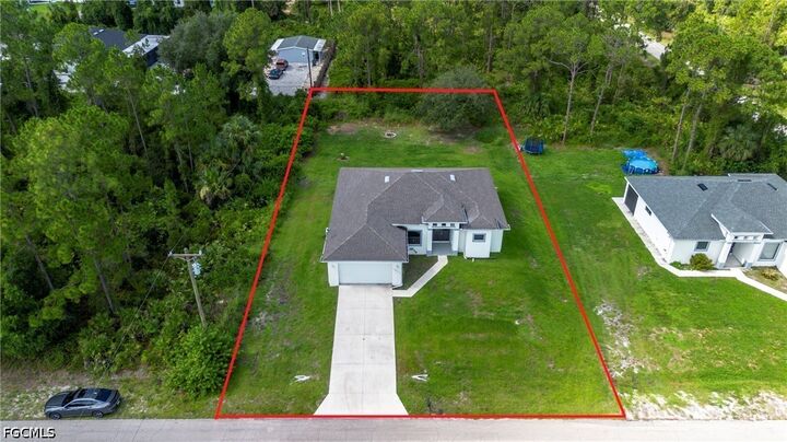 Property Photo:  1002 E 5th Street  FL 33972 