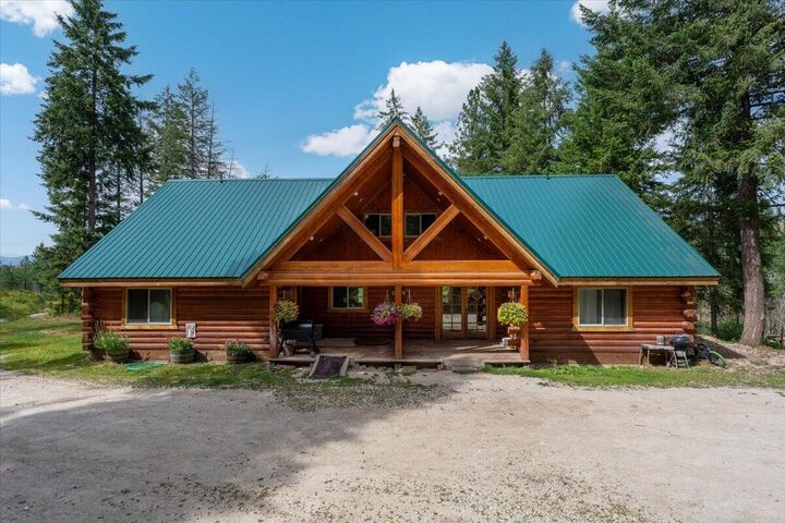 Property Photo:  5249 Happy Hill Rd  WA 99034 