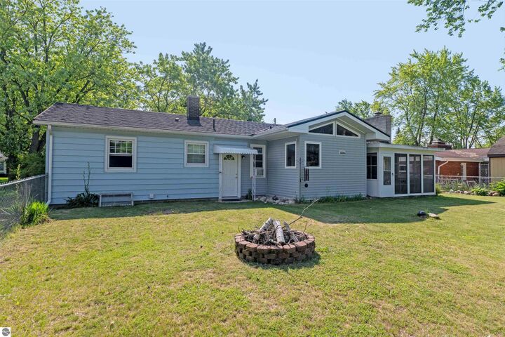 Property Photo:  425 Leeson Avenue  MI 49601 