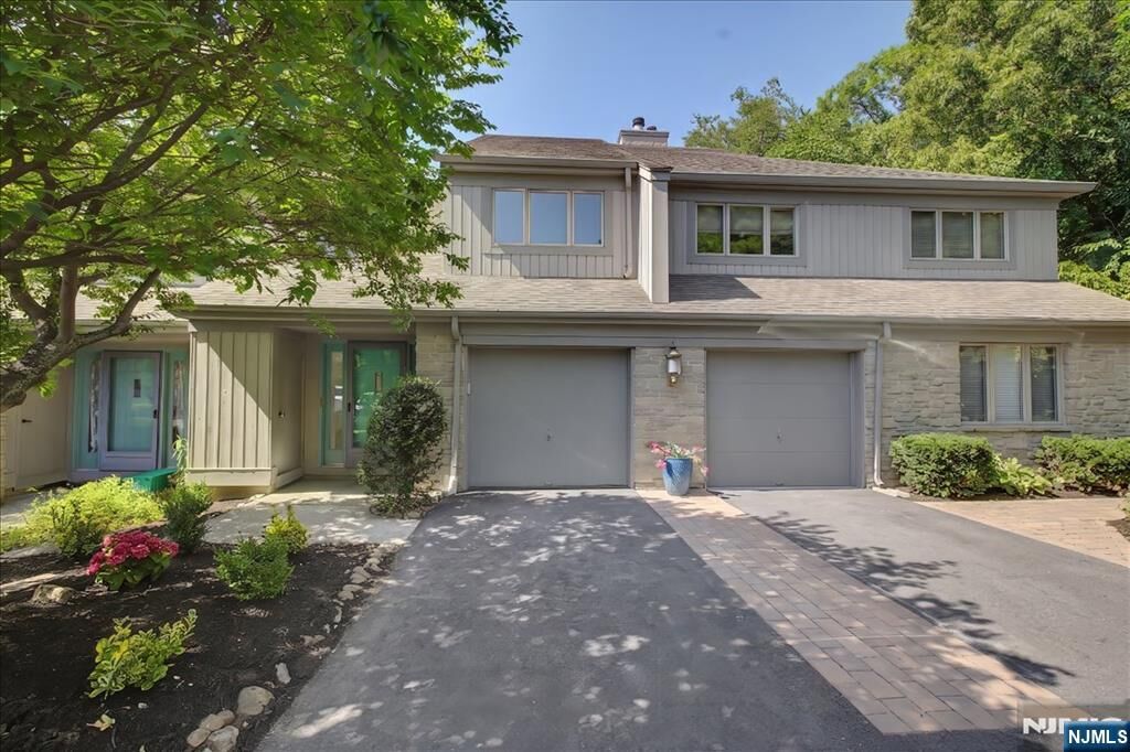 Property Photo:  599 Apache Court  NJ 07430 