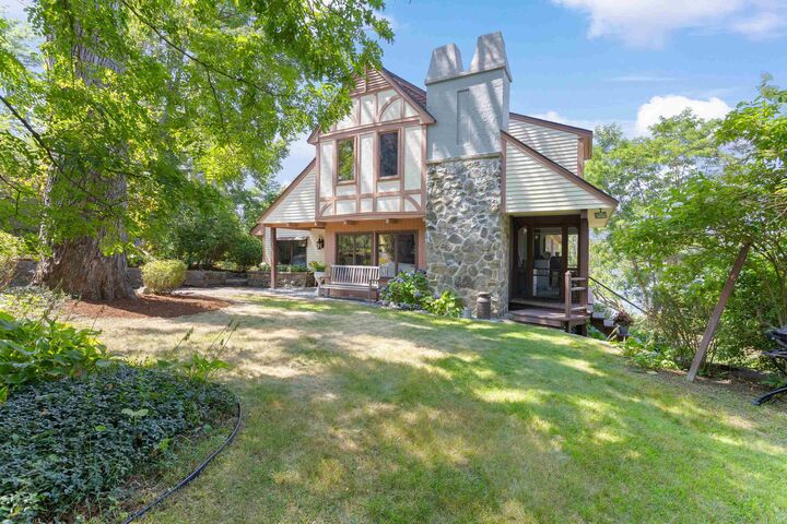 Property Photo: 21 Goodridge Avenue NH 03079