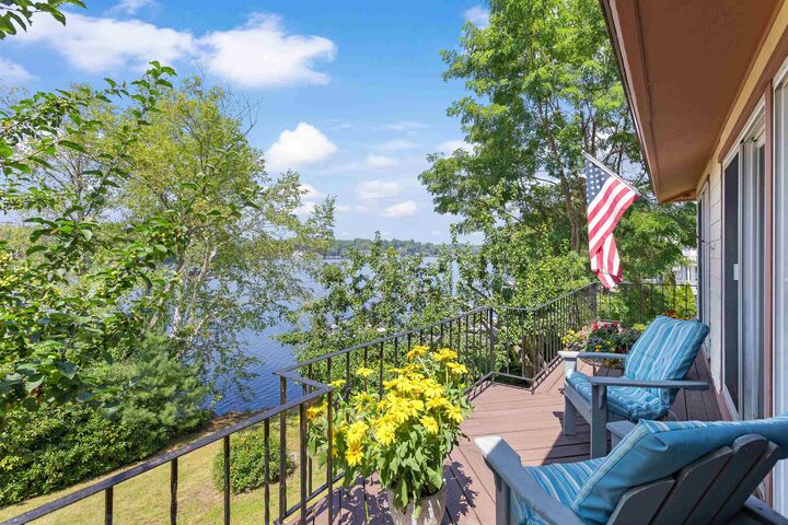 Property Photo:  21 Goodridge Avenue  NH 03079 