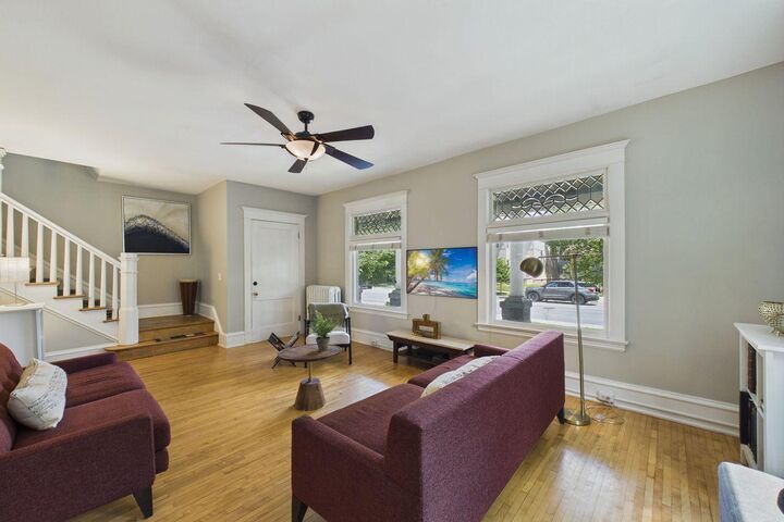 Property Photo: 3232 Hennepin Avenue MN 55408