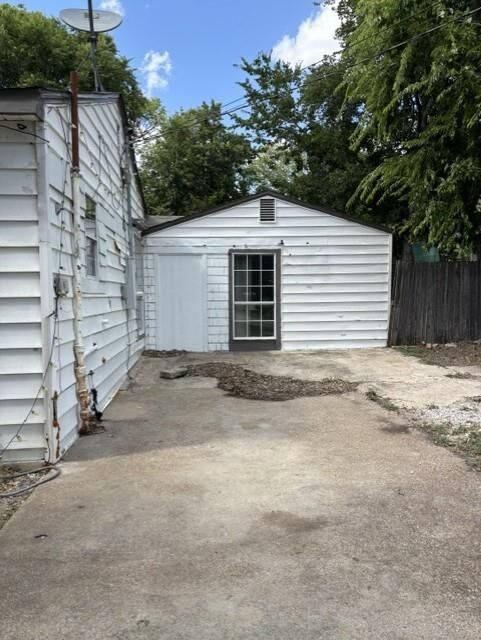 Property Photo:  1315 Circle Drive  TX 75137 