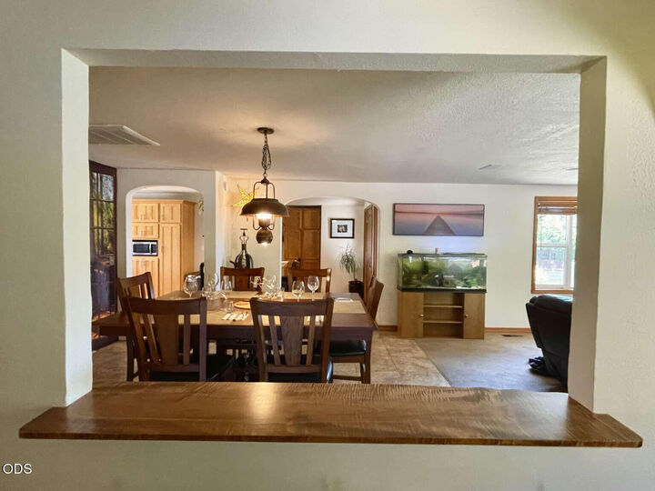 Property Photo:  6085 Adams Road  OR 97540 