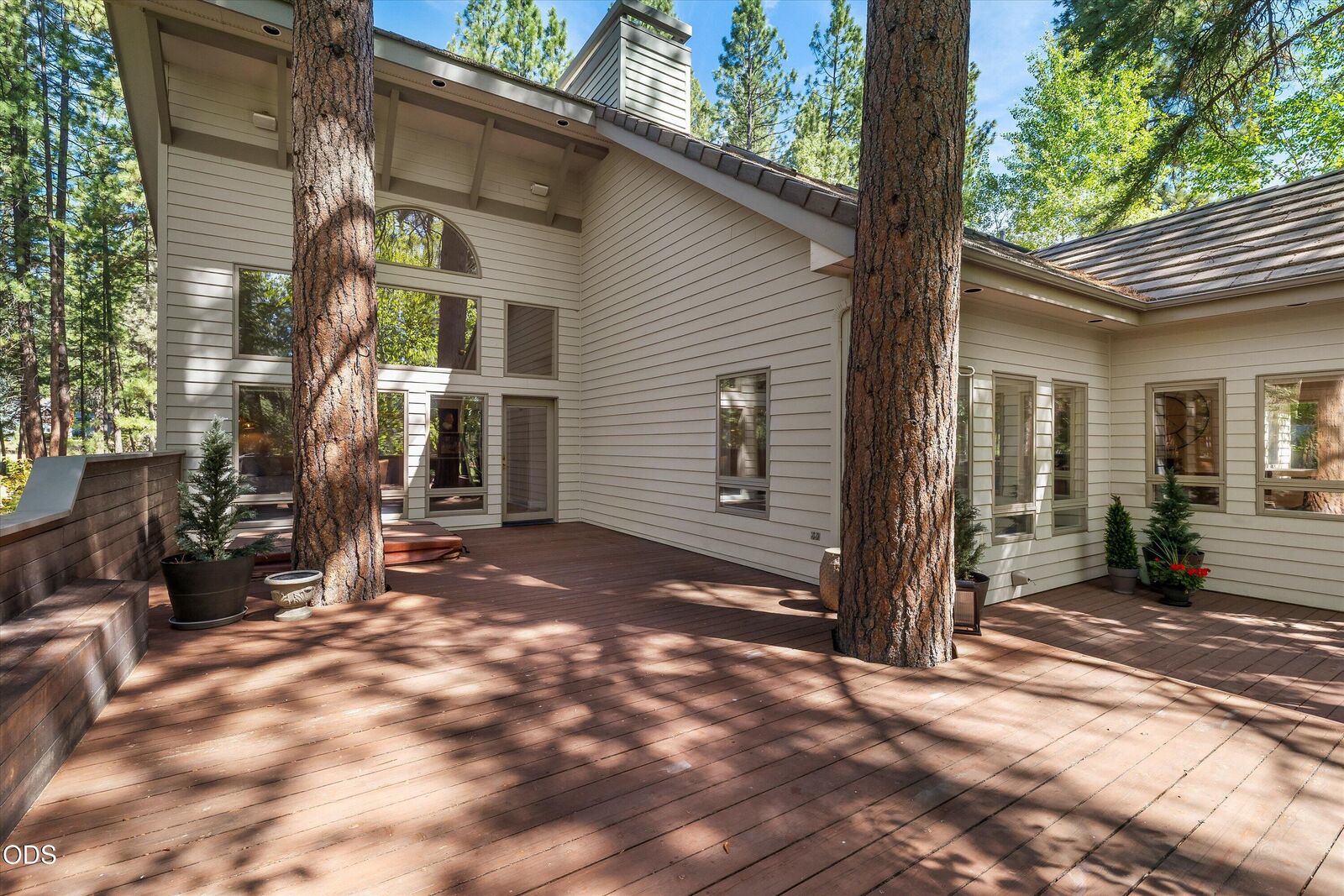 Property Photo: 60726 Golf Village Loop OR 97702