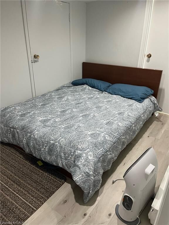 Property Photo:  453 Turnberry Street 1  ON N0G 1H0 