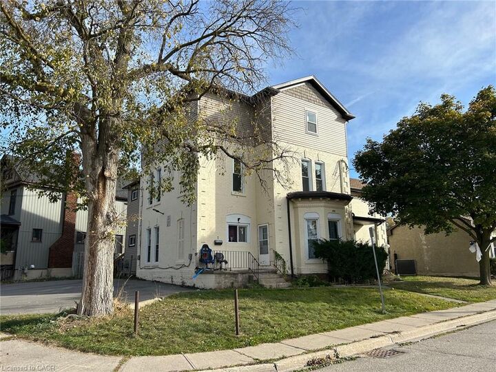Property Photo:  125 Wellington Street S  ON N1R 3Y8 