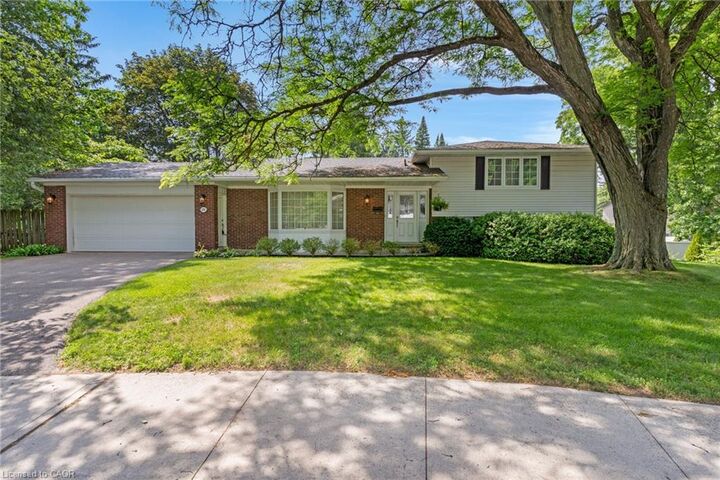 20 Corwin Boulevard — photo 1