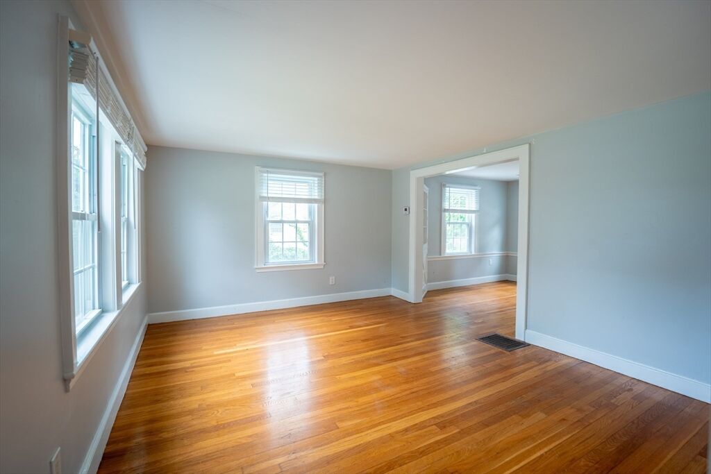 Property Photo:  993 Massachusetts Ave 993  MA 02420 