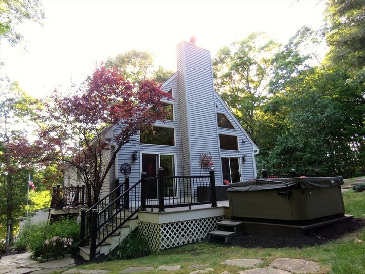 Property Photo:  14 Circle Dr  MA 01571 