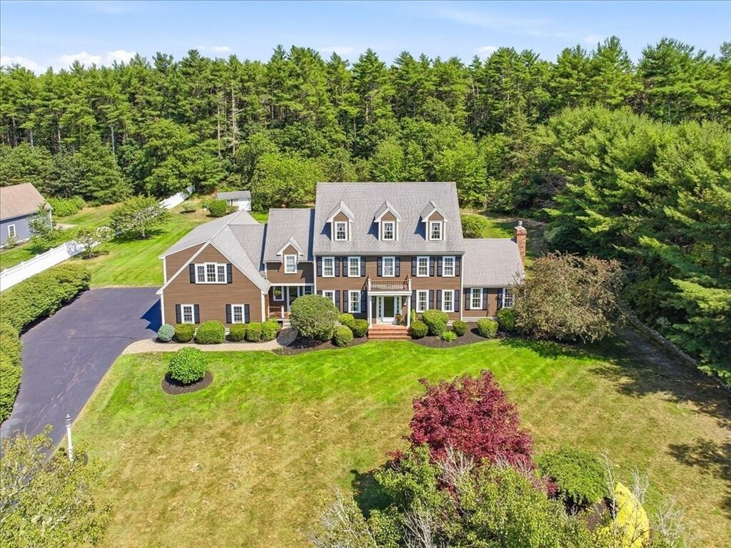 Property Photo:  37 Wyndemere Ct  MA 02360 