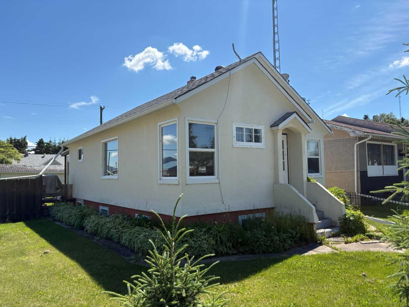 Property Photo: 4831 52 Street AB T0B 2G0