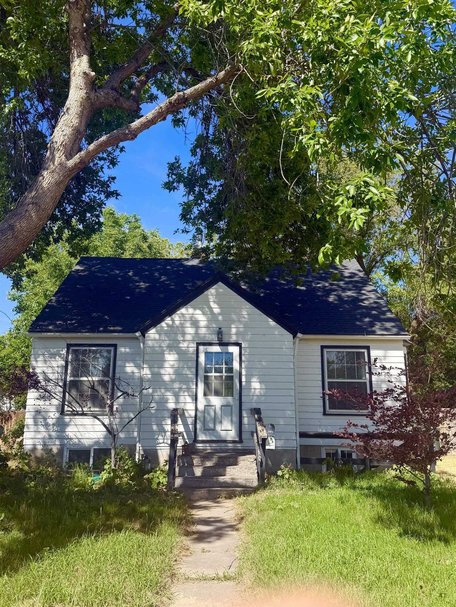 Property Photo:  144 N 13th  ID 83201 