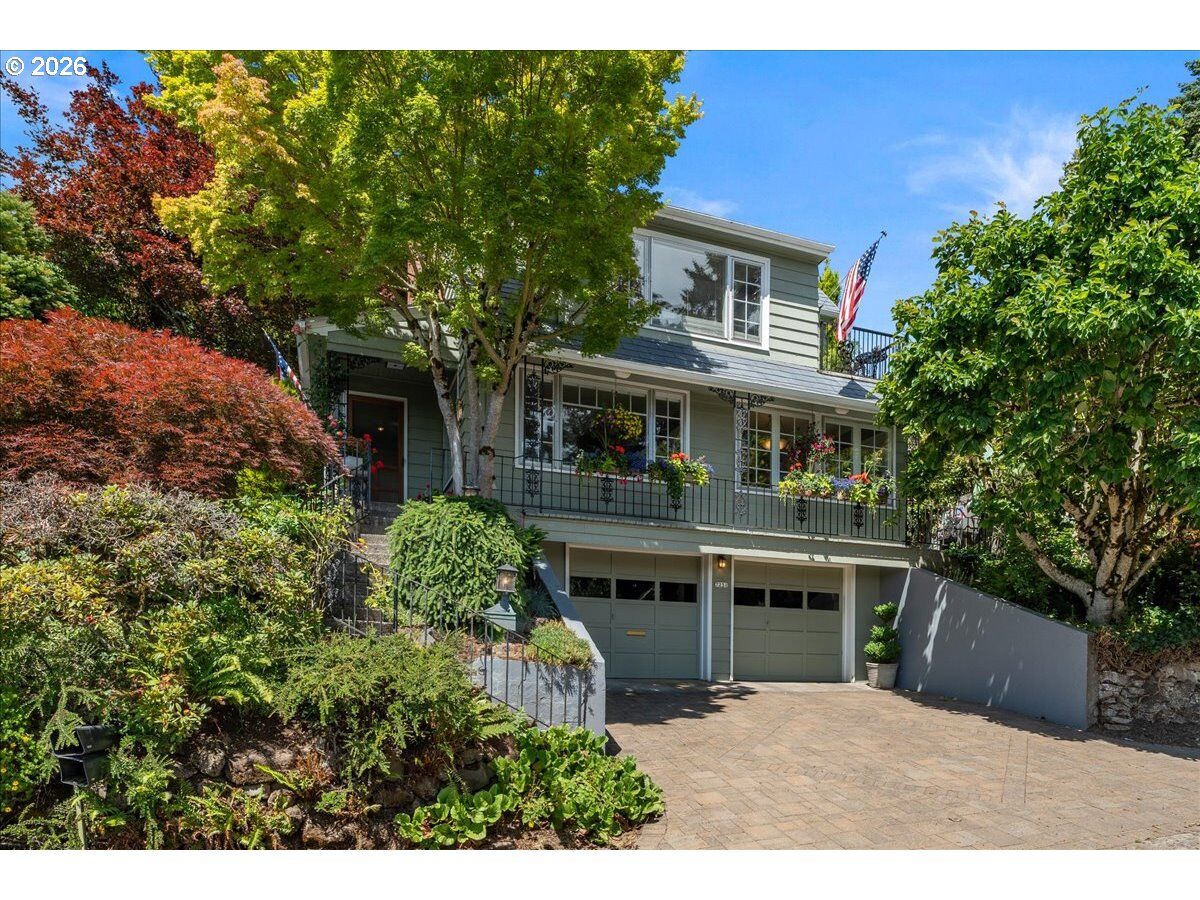 Property Photo:  7231 S Laview Dr  OR 97219 