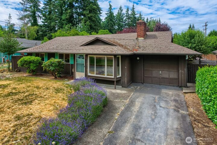 Property Photo:  606 SW 302nd Street  WA 98023 