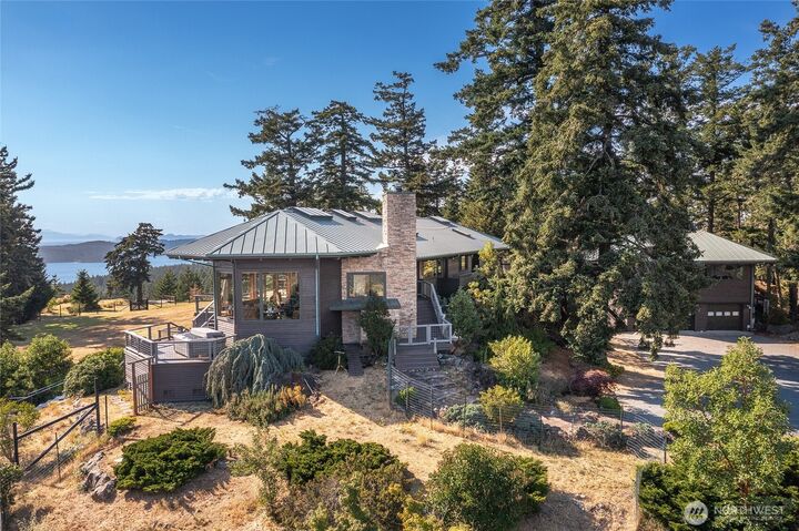 Property Photo:  421  Scott Hill Drive  WA 98280 