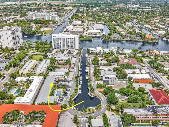 Property Photo: 3232 Canal Drive 19 FL 33062
