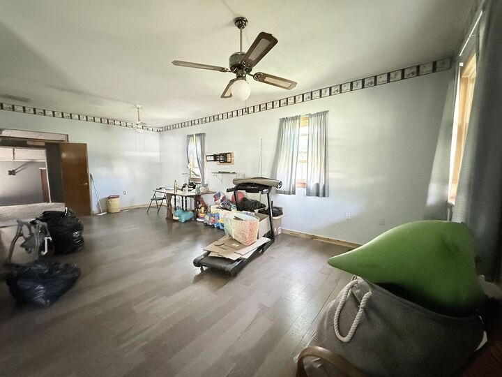 Property Photo:  212 N Oakdale Ave  KS 67401 