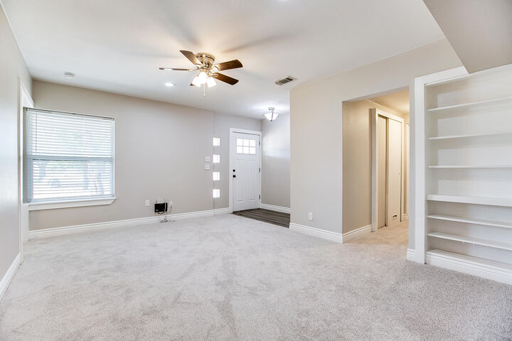 Property Photo:  305 Glenmore Drive  TX 76903 