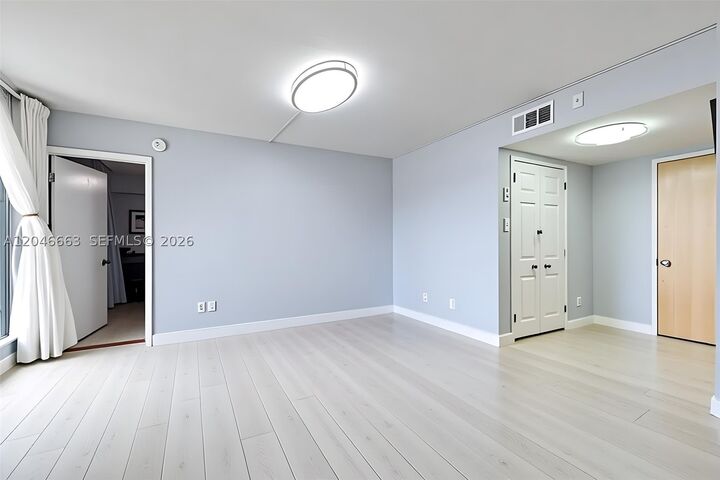 Property Photo: 2075 SW 122nd Ave 505 FL 33175