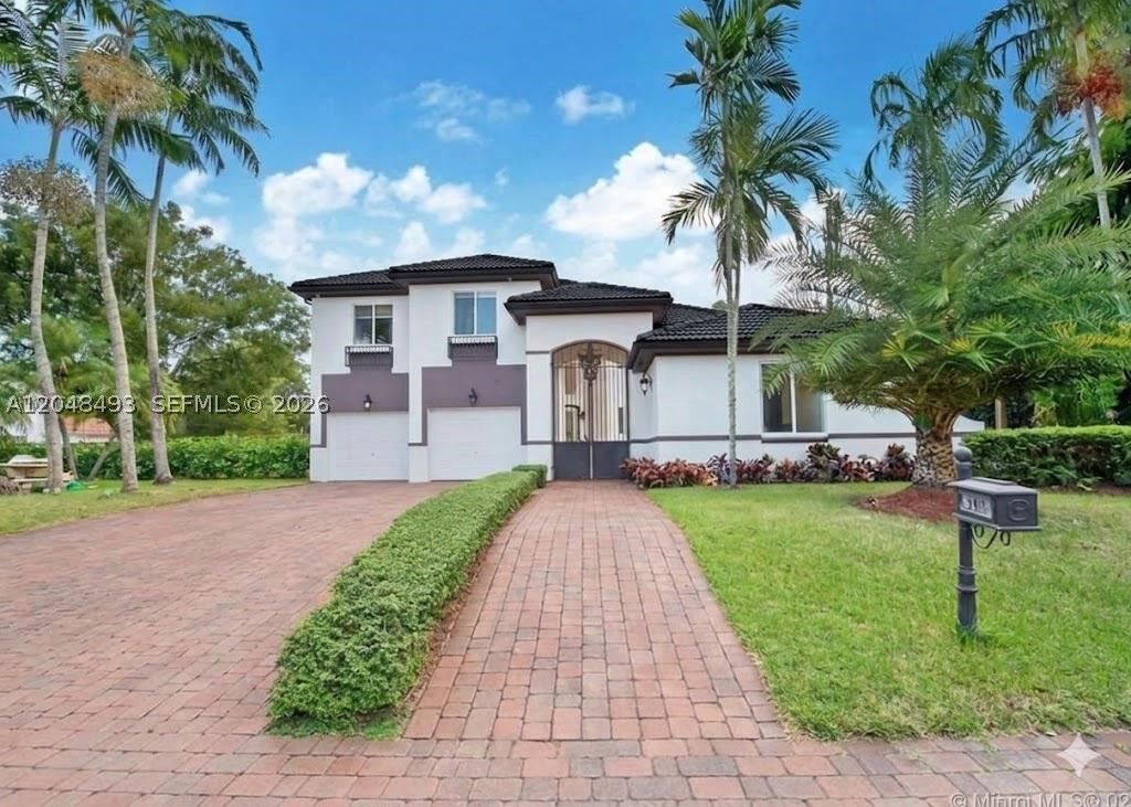 Property Photo: 8164 SW 171st St FL 33157