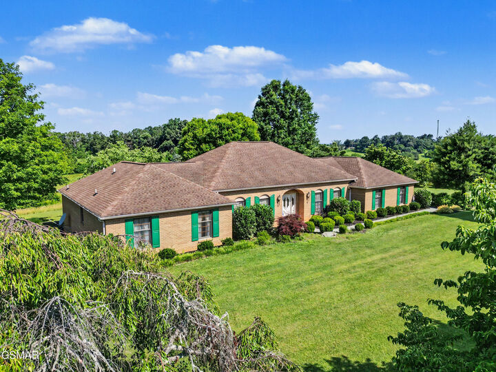 Property Photo:  377 Thomas Loop Road  TN 37876 