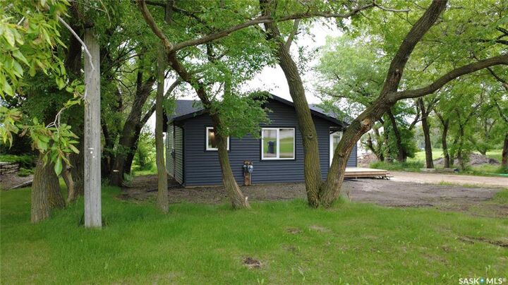 Property Photo: 324 Penner Street SK S0K 4R0