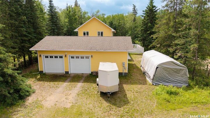 Property Photo: 301 Christel Crescent SK S0M 1A0