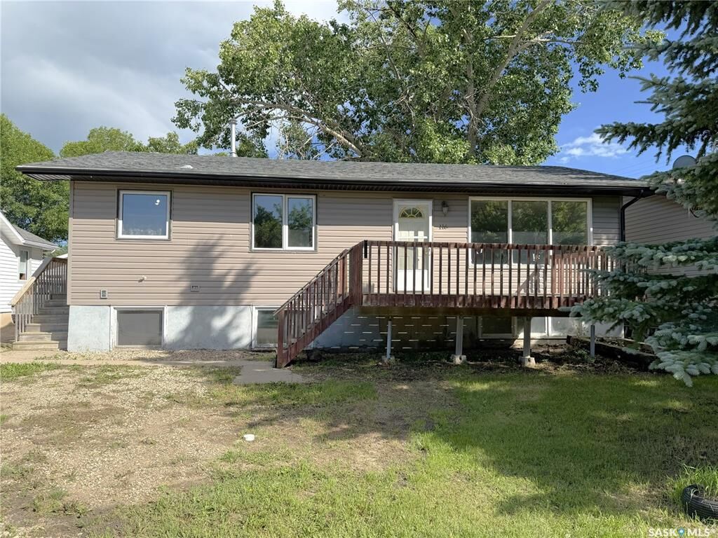 Property Photo: 116 Coteau Street SK S0G 3L0