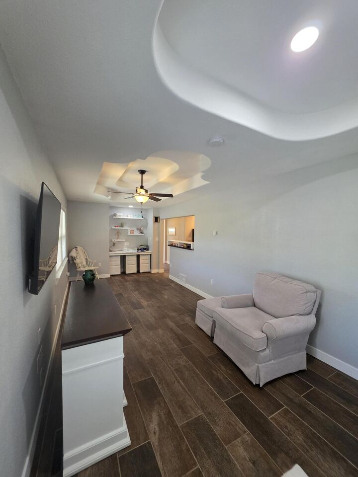 Property Photo: 911 Linn Street IA 50022