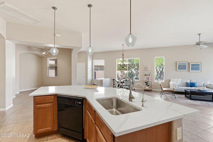 Property Photo: 12771 N New Reflection Drive AZ 85658