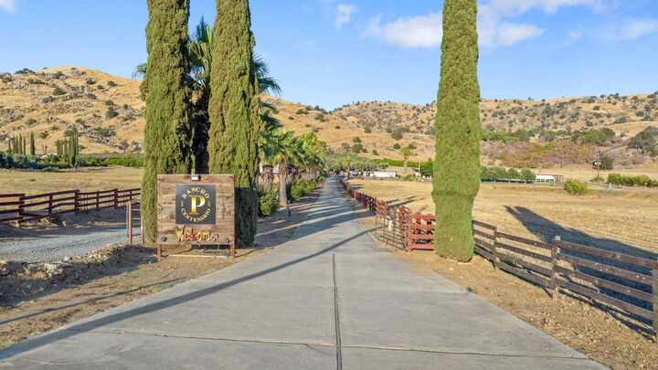 Property Photo: 31204 Sierra Drive 4 CA 93221