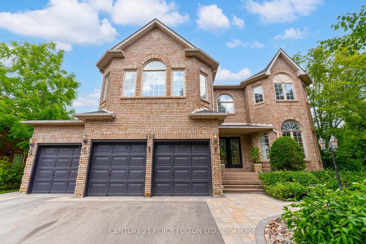 Property Photo: 898 Baylawn Drive ON L1X 2N7