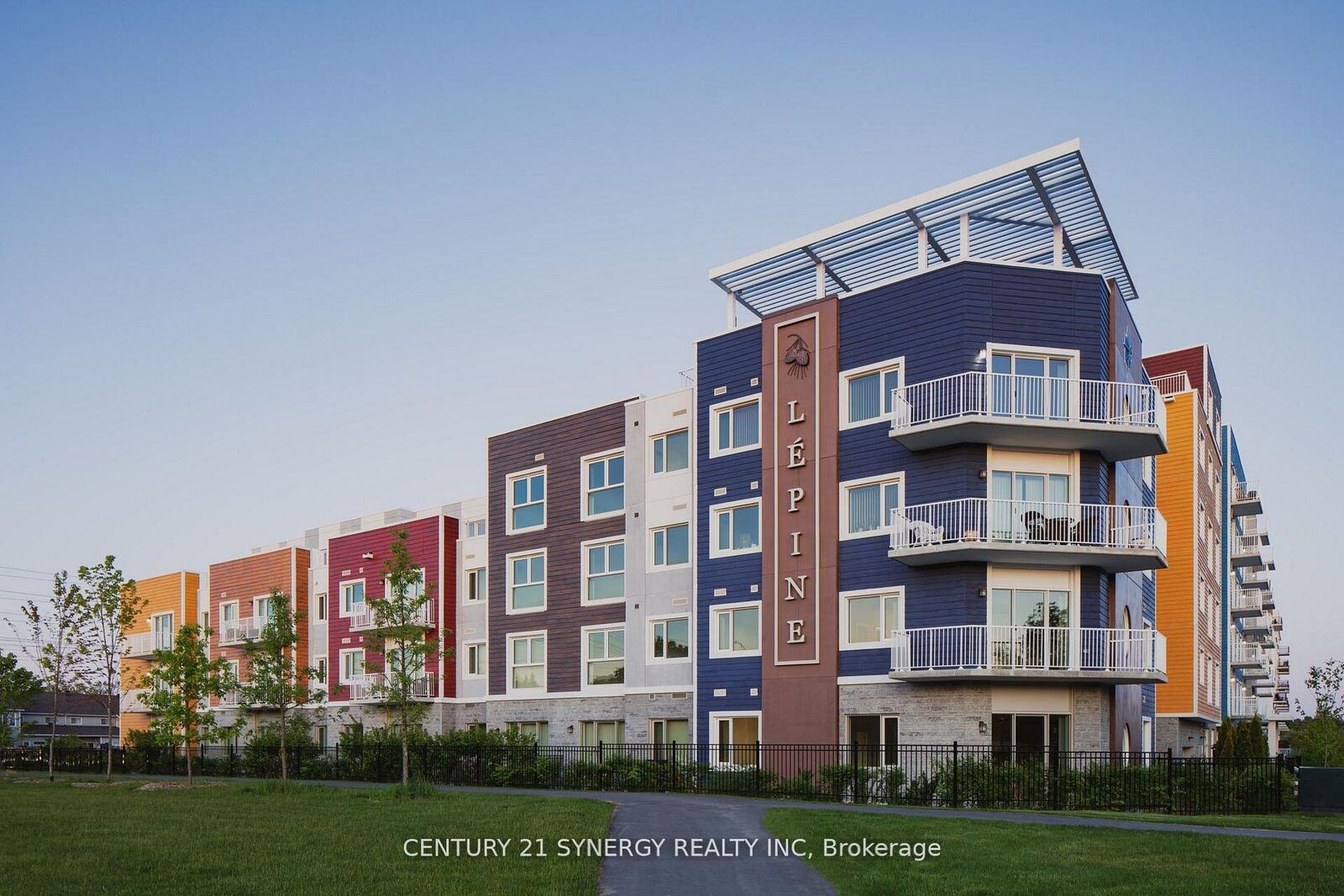 Property Photo: 1088 Maritime Way 607 ON K2K 0L9