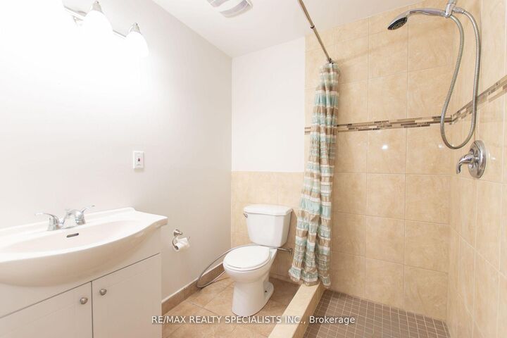 Property Photo: 929 Philbrook Drive ON L9T 0L3
