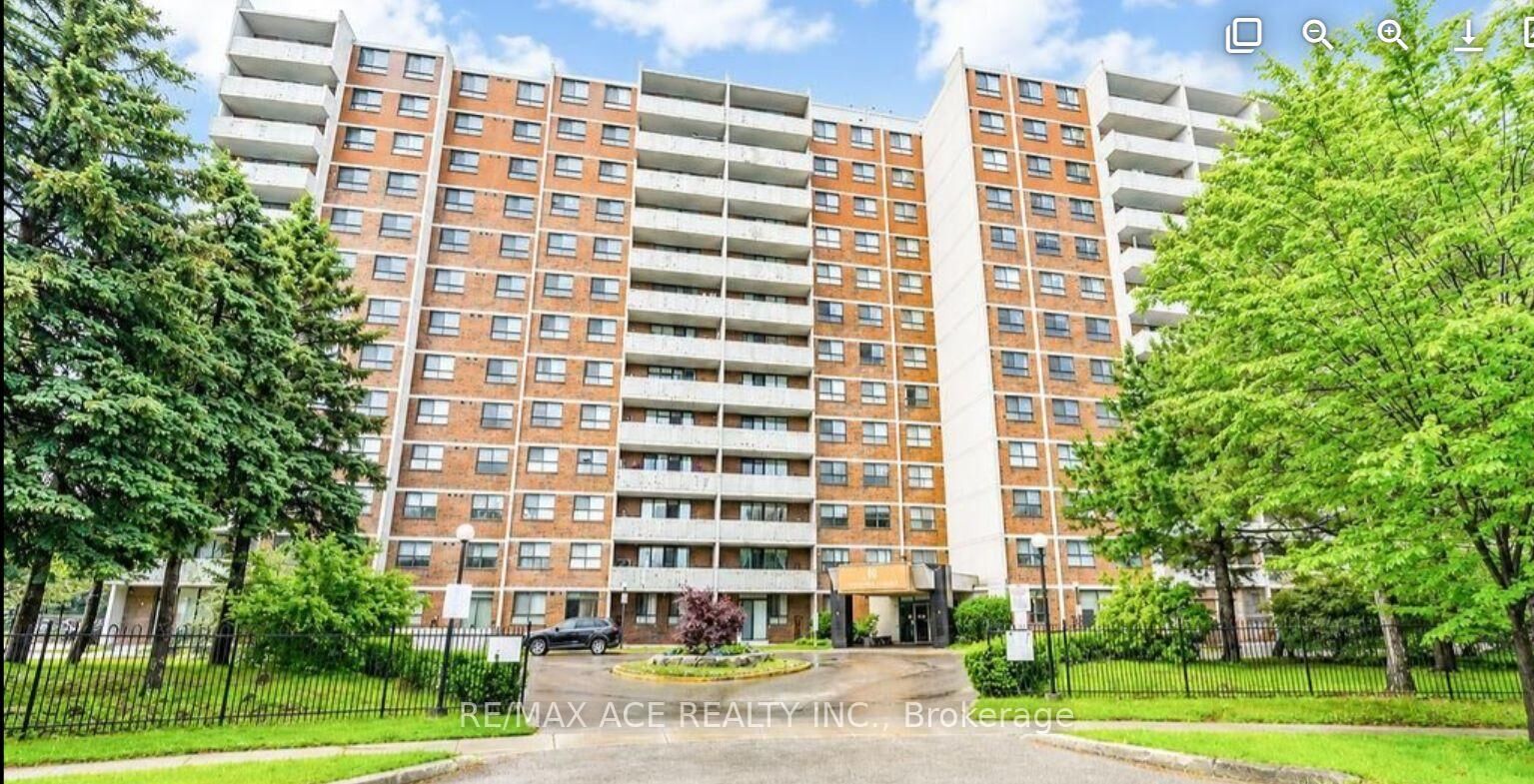 Property Photo:  10 Stonehill Court 107  ON M1W 2X8 
