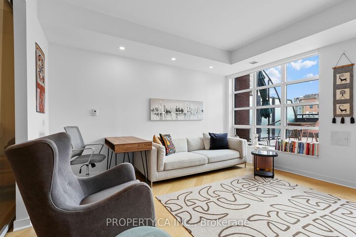 Property Photo:  501 Adelaide Street W 303  ON M5V 0R3 