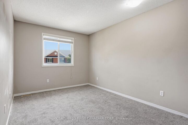 Property Photo: 190 Fleming Drive 25 ON N5V 5B8