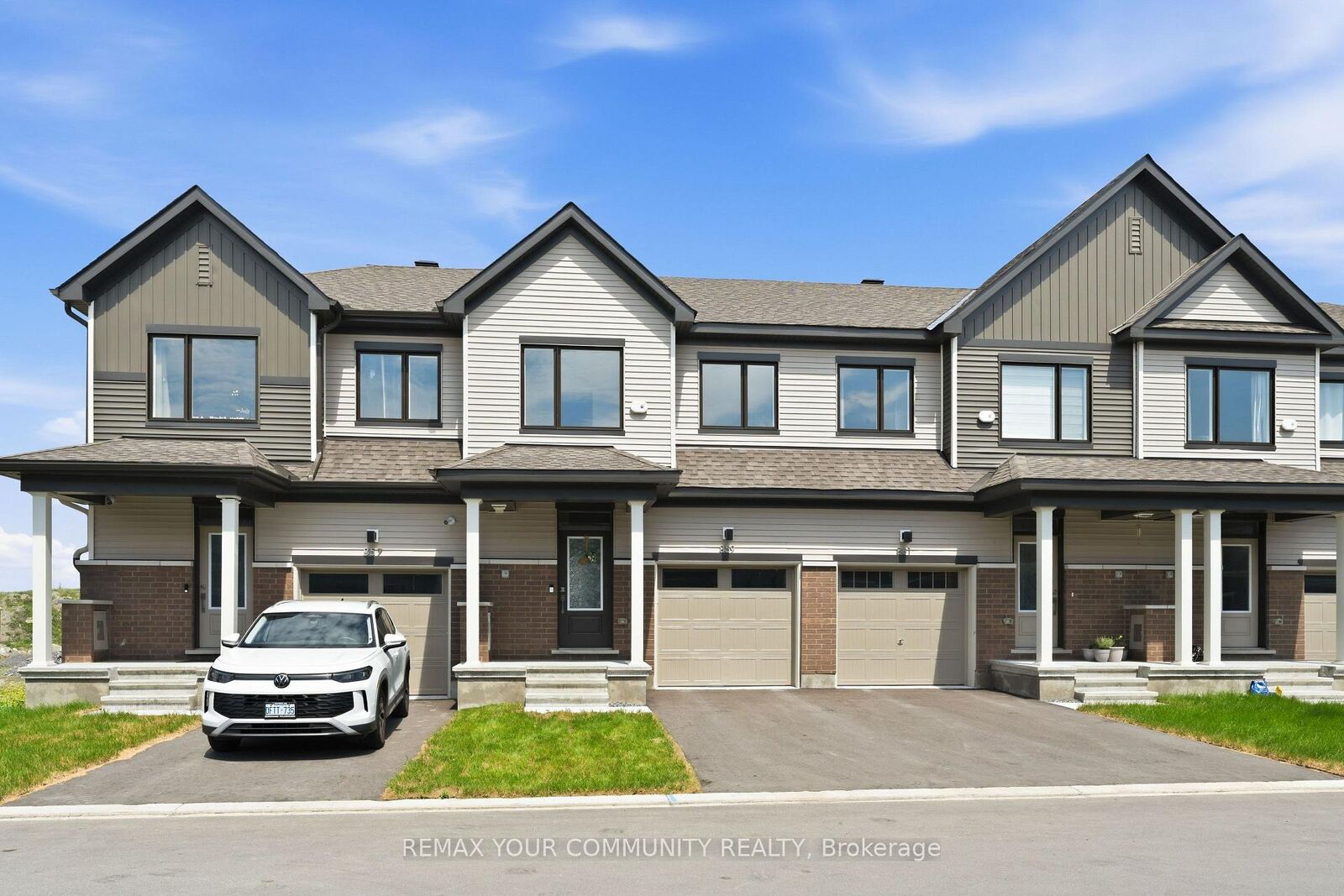 Property Photo:  859 Andesite Terrace  ON K2J 7H5 