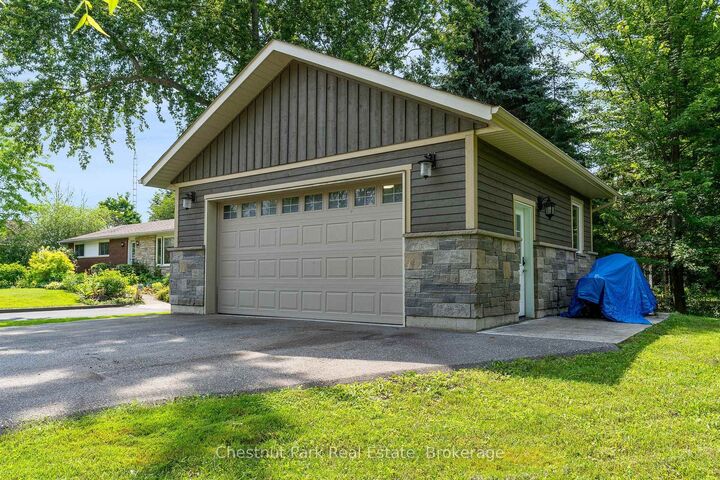 15 Saunders Street — photo 1