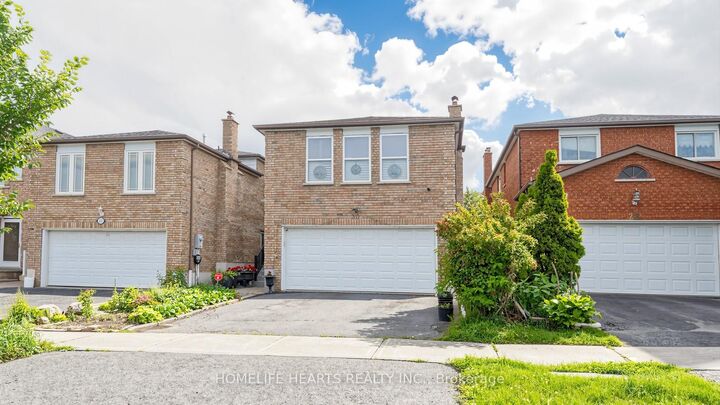 Property Photo: 30 Shepton Way ON M1V 4S1