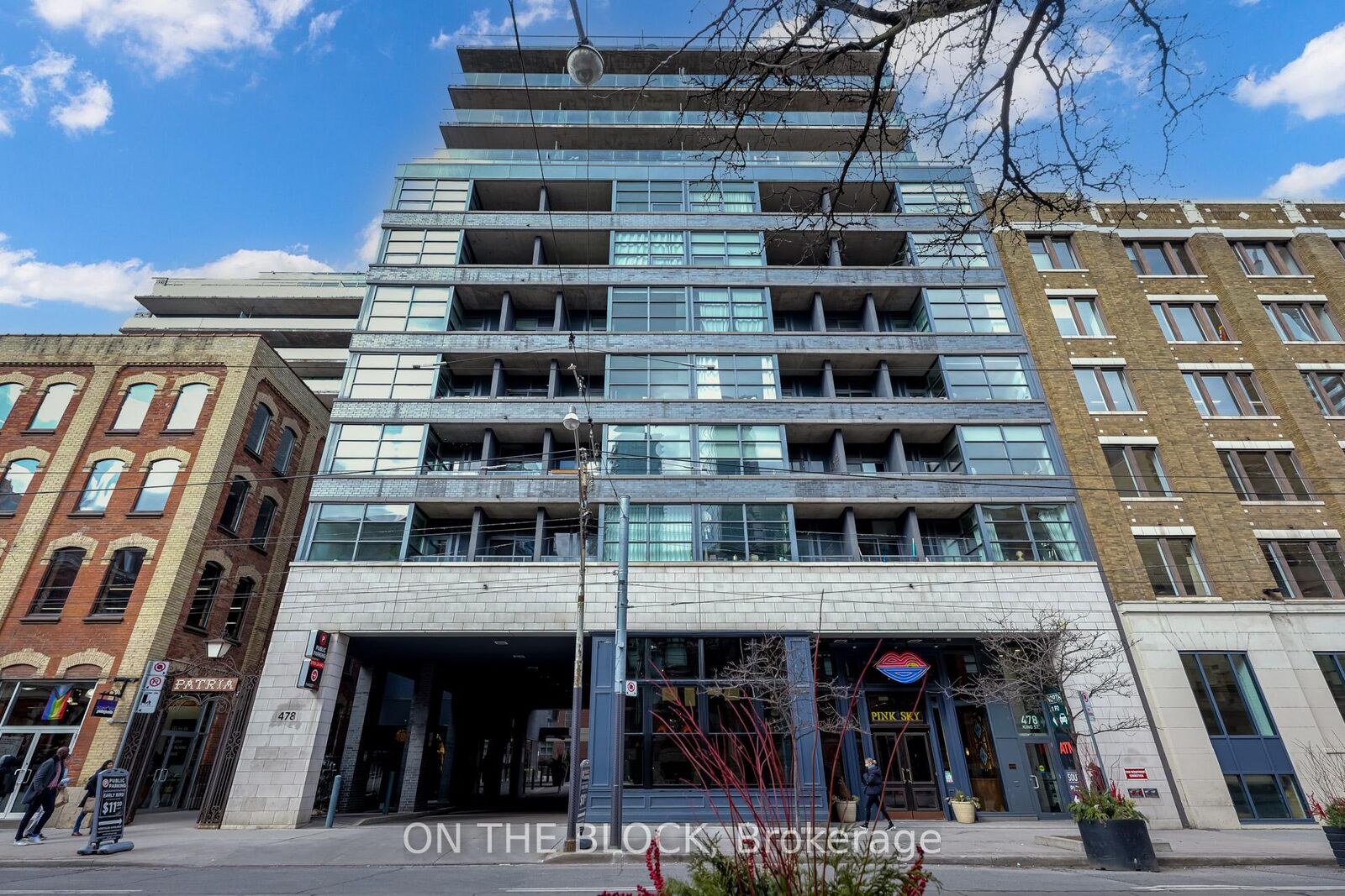 Property Photo: 478 King Street W 616 ON M5V 0A8