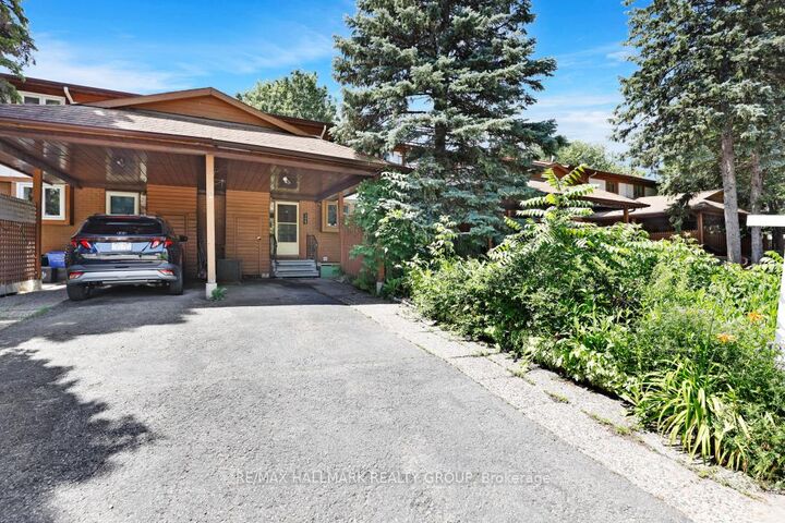 Property Photo: 308 Lafontaine Avenue ON K1T 3A4